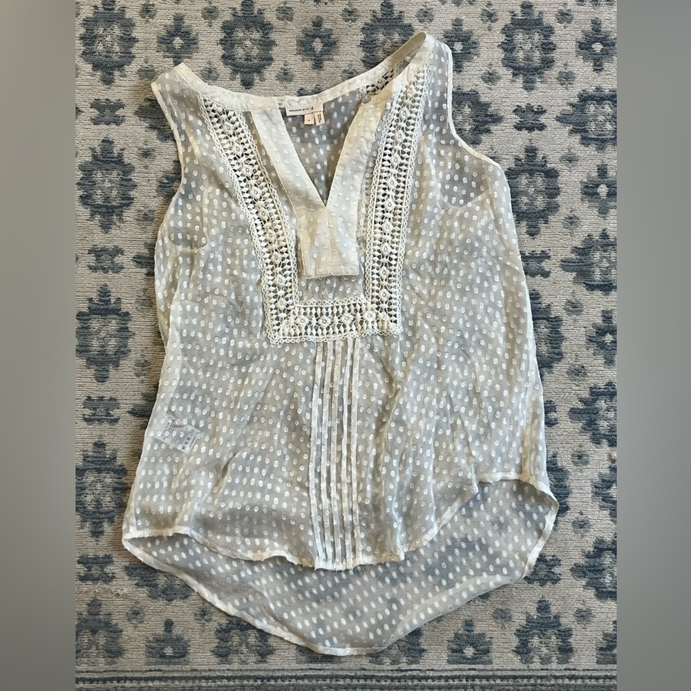 Meadow rue white translucent top size s